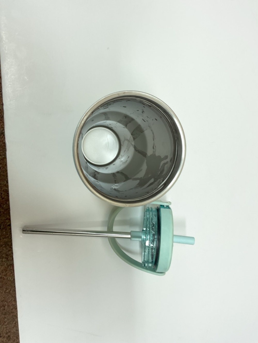 Brumate 35 ounce mint colored traveling mug with straw - Picture 3 of 5